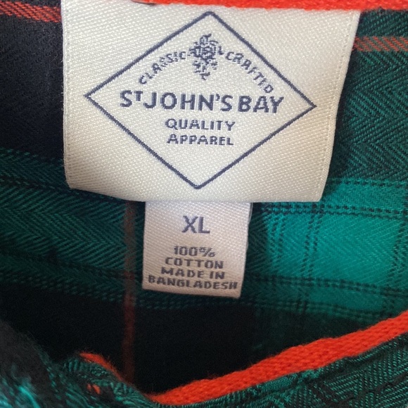 (A3) NEW St John’s Bay flannel longsleeve top, green with orange hints, Size XL - Picture 3 of 7